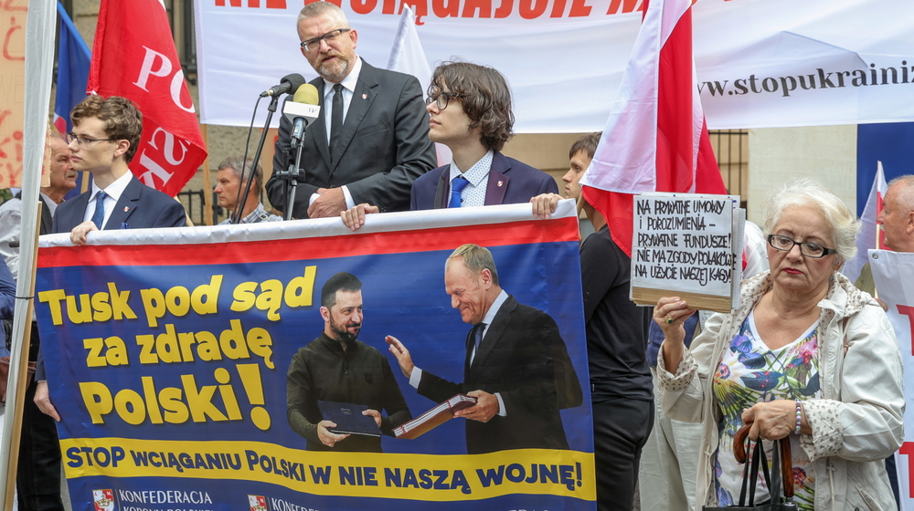 Protest Konfederacji Korony Polskiej pod Sejmem