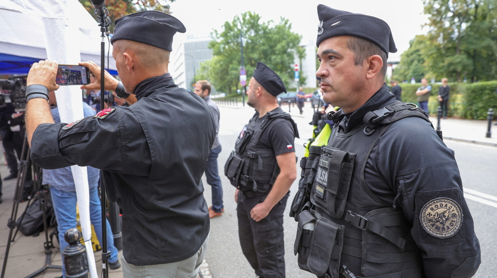 Protest Konfederacji Korony Polskiej pod Sejmem