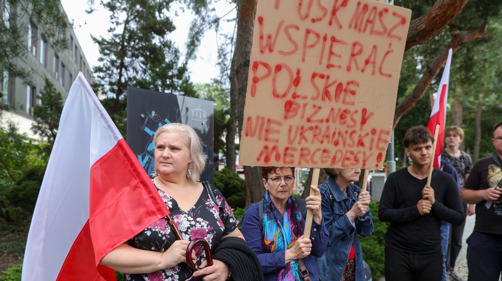 Protest Konfederacji Korony Polskiej pod Sejmem