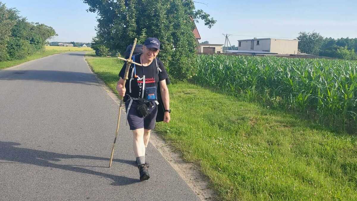 Kapelan Prezydenta Andrzeja Dudy pielgrzymuje w intencji pokoju