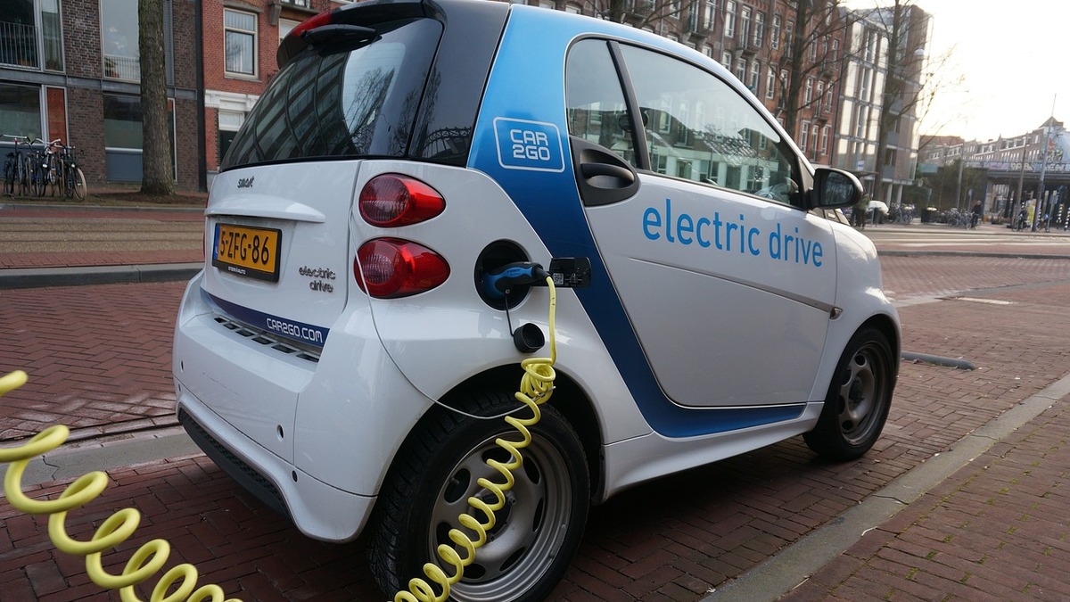 Watykan będzie zastępować obecne pojazdy autami elektrycznymi. Pomoże w tym Volkswagen