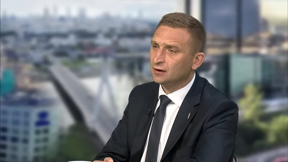 Bąkiewicz: Polskę i Polaków często przedstawia się jako współpracowników nazistowskich Niemiec. Takiej narracji sprzyja też warszawski ratusz