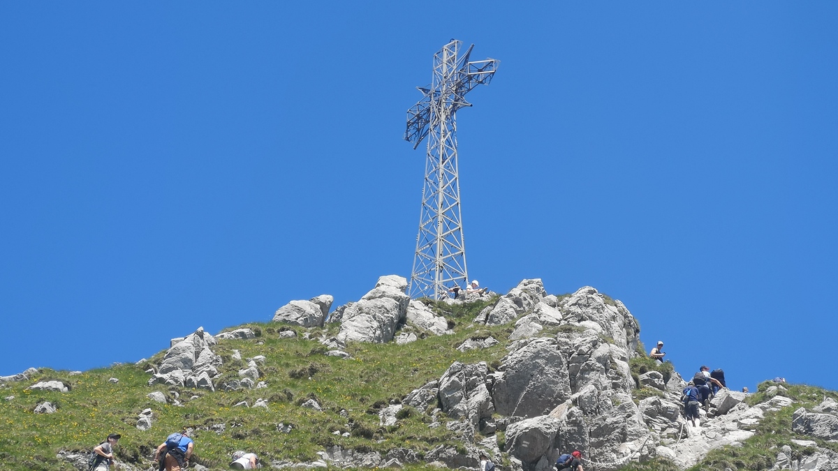 Turysta zaatakowany gazem pieprzowym na Giewoncie