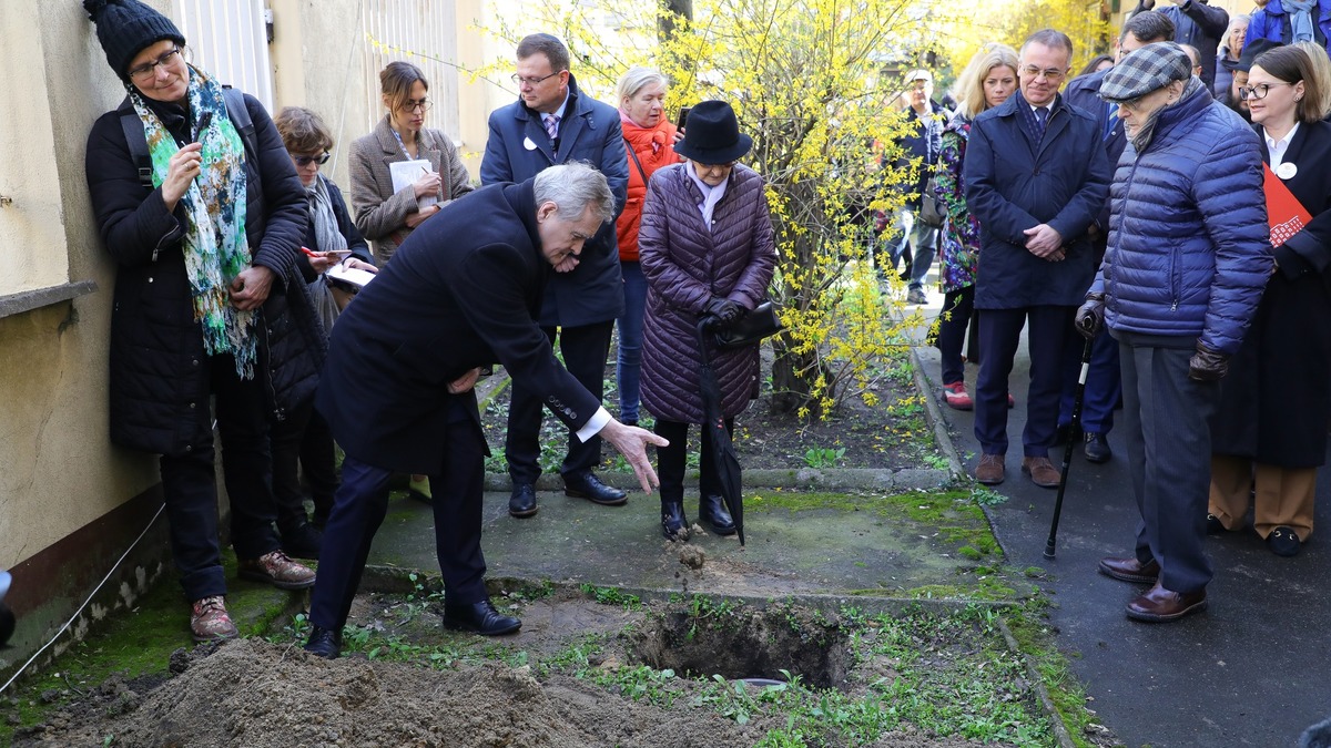 Warszawa. Budowa nowej siedziby Muzeum Getta Warszawskiego. Gliński: "Dzięki nim możemy z nadzieją patrzeć w przyszłość"