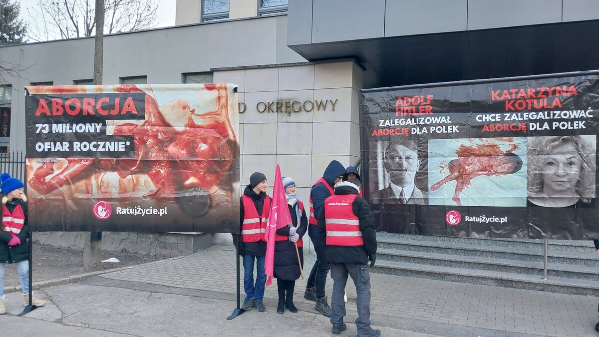 Sąd uniewinnił księdza Matusznego. Teraz minister Kotuła zamierza wykorzystać swoje nowe wpływy. Złożyła apelację w sprawie wyroku