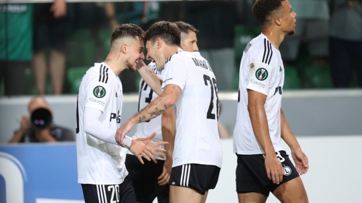 Legia wygrywa z Aston Villą! Niesamowity mecz w Warszawie