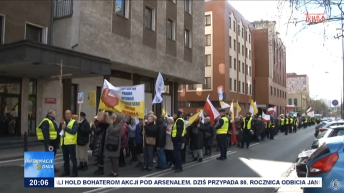 Ks. Sikorski w kontekście Marszu Papieskiego: Chodzi o to, aby pokazać, że wymysł grupki alergików na sprawy Boże to nie jest głos narodu