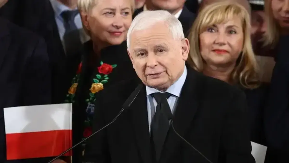 Prezydent ułaskawi Kamińskiego i Wąsika. Kaczyński zabrał głos po decyzji Dudy. "Jeżeli doprowadzi do odpowiednich efektów, to dobrze"