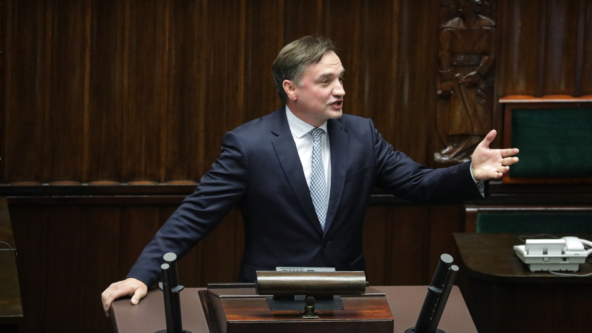 Gorąca atmosfera w Sejmie. Mocne wystąpienie Ministra Sprawiedliwości. Ziobro: "Mam nadzieję, że nie okażecie się fujarami" [WIDEO]