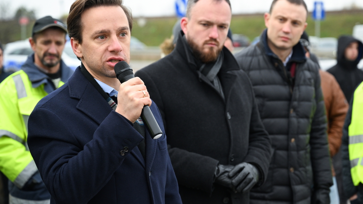 Protest przewoźników na granicy z Ukrainą. Na miejscu pojawił się Wicemarszałek Sejmu Krzysztof Bosak. "Ta sytuacja musi się skończyć"