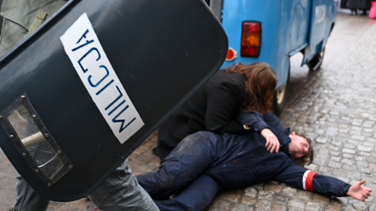 42. rocznica wprowadzenia Stanu Wojennego. Komuniści dokonali aktu terroru na narodzie polskim. Działacze opozycji byli zatrzymywani i katowani przez Milicję Obywatelską