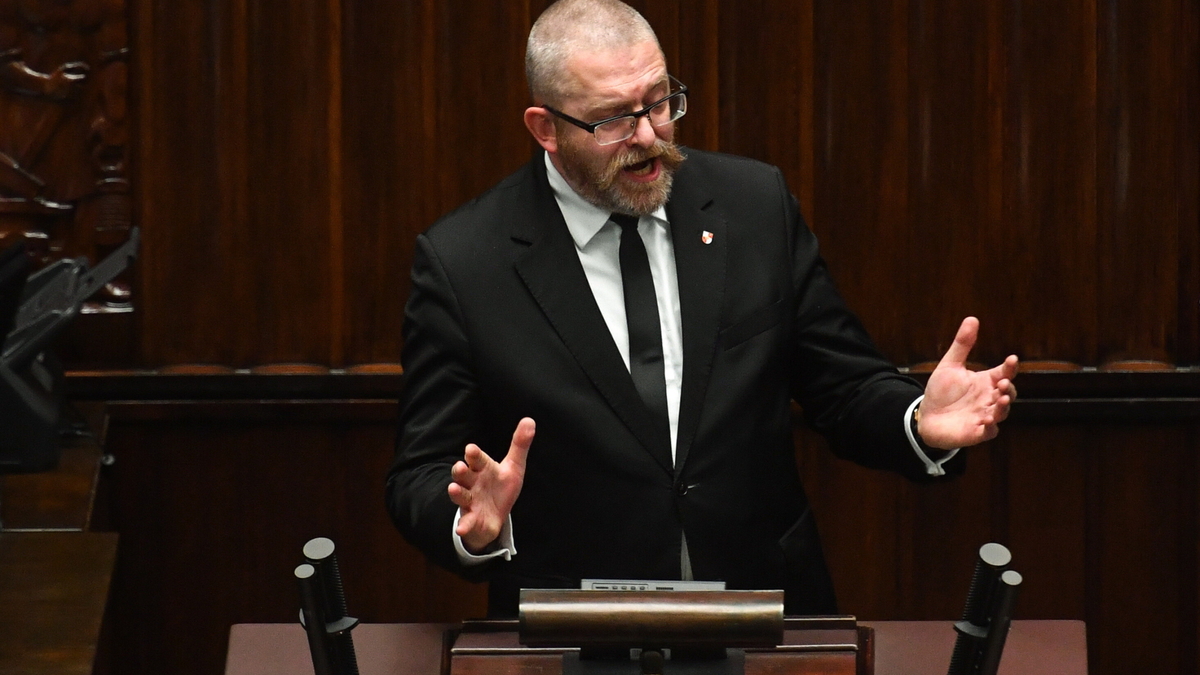 Braun wrócił na mównicę. "Zjednoczony front wydał na mnie wyrok". Sejm zadecydował o jego przyszłości