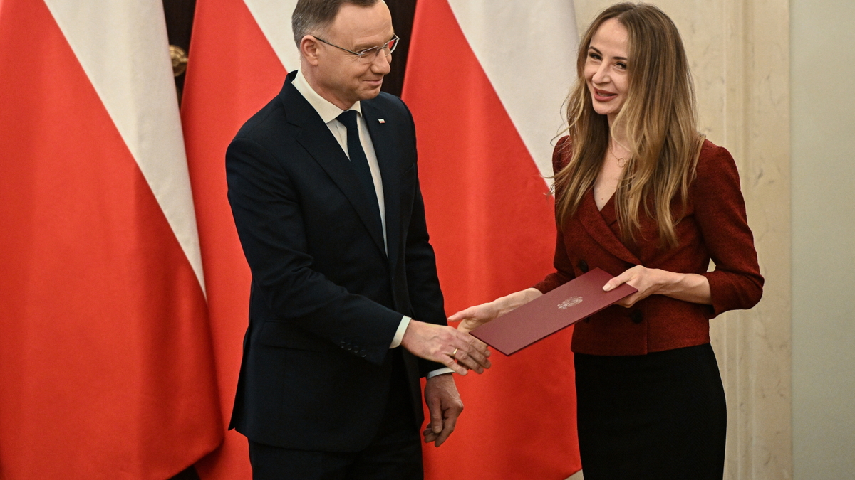 Prezydentowi udało się wreszcie wręczyć nominacje do Rady Dialogu Społecznego. Przedstawiciele rządu przybyli do Pałacu Prezydenckiego