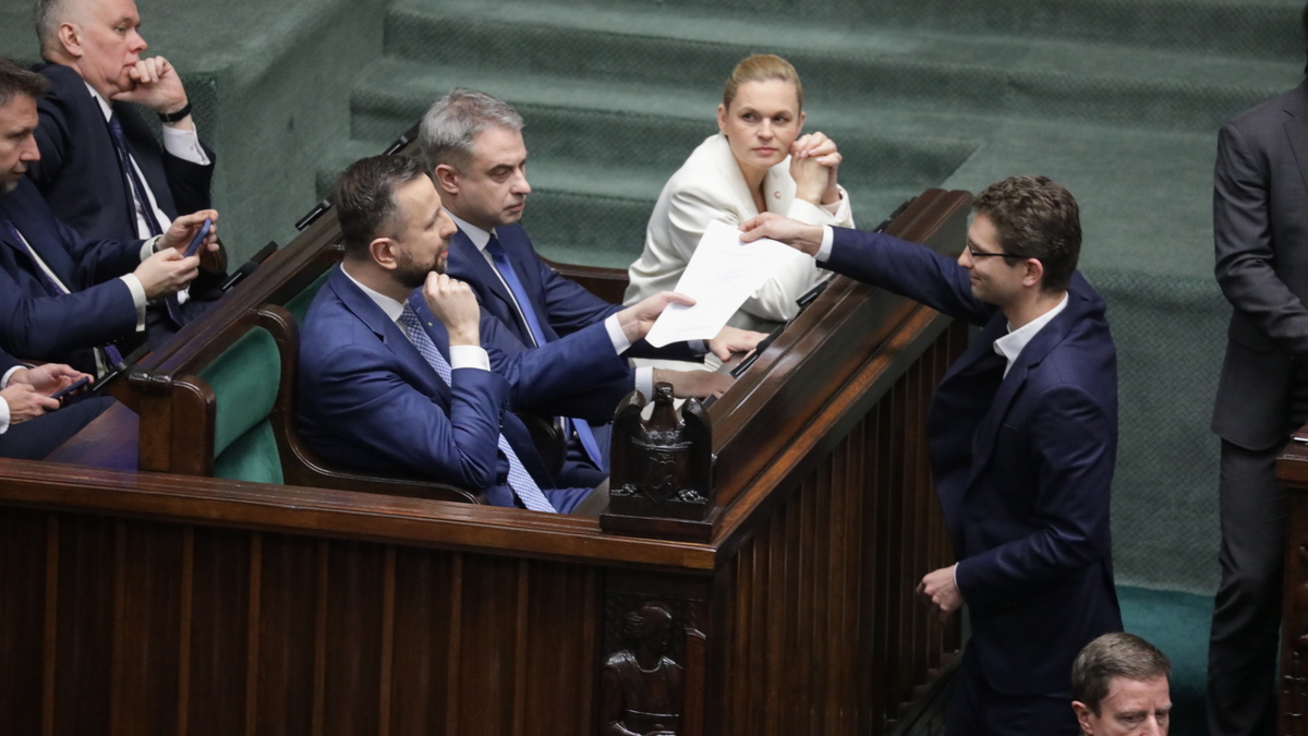 Szóste posiedzenie Sejmu X kadencji. Komisja zajmie się sprawą immunitetów posłów Prawa i Sprawiedliwości. Zobacz czym zajmą się posłowie