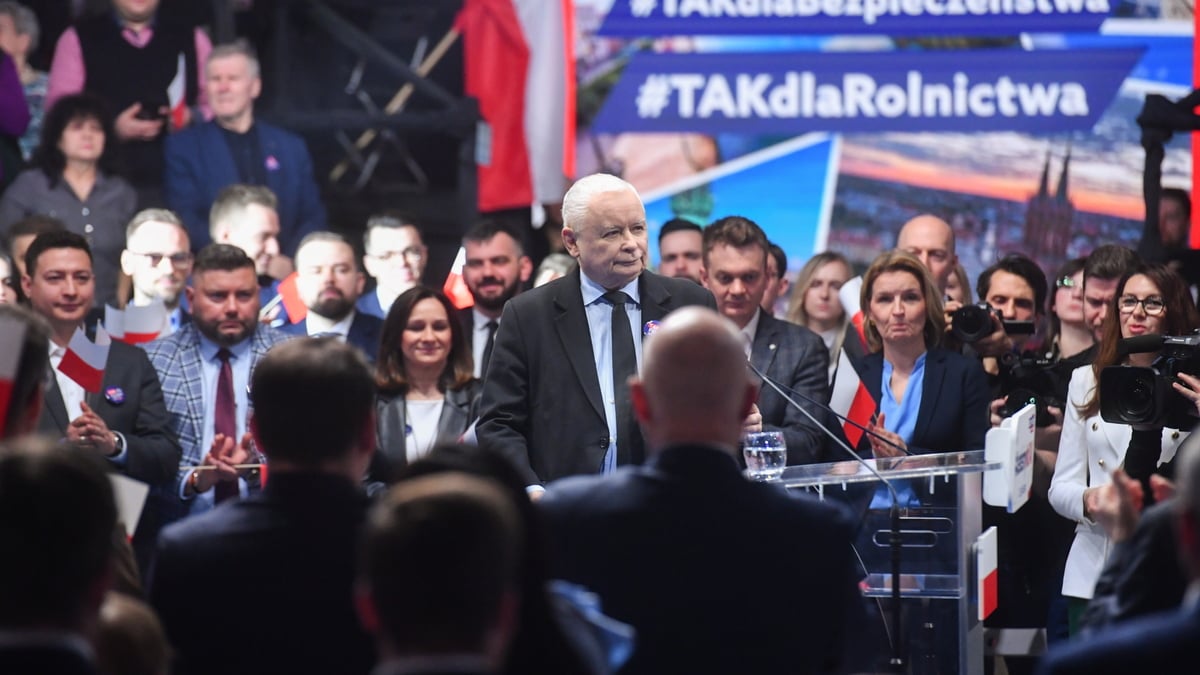 Powstanie szeroka koalicja ugrupowań prawicowych? Kaczyński zaskakuje swoich wyborców. "Trzeba to przemyśleć na spokojnie"