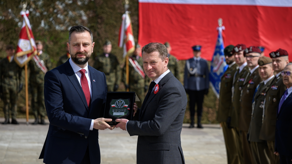 Dzień Flagi Rzeczypospolitej Polski. Wicepremier Kosiniak-Kamysz: "Niech polska flaga będzie zawsze dla nas radością i dumą"