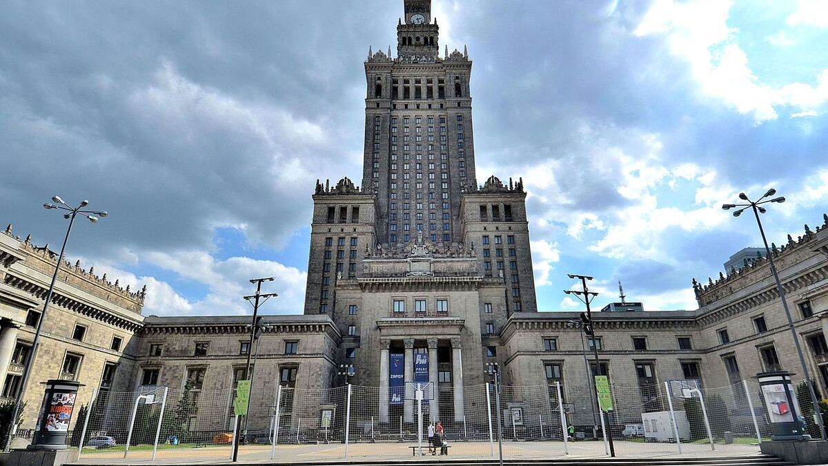 Świrski chce zlikwidować komunistyczny symbol Warszawy? "Nie mogę się doczekać likwidacji tego monumentu ku czci ludobójcy i arcywroga Polski"