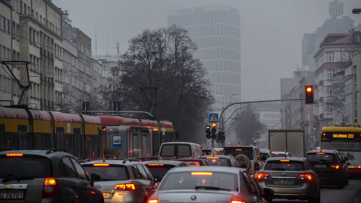 Sąd zdecyduje o Strefie Czystego Transportu w Krakowie. Radni zwlekają z procedowaniem obywatelskiego projektu uchwały o likwidacj SCT