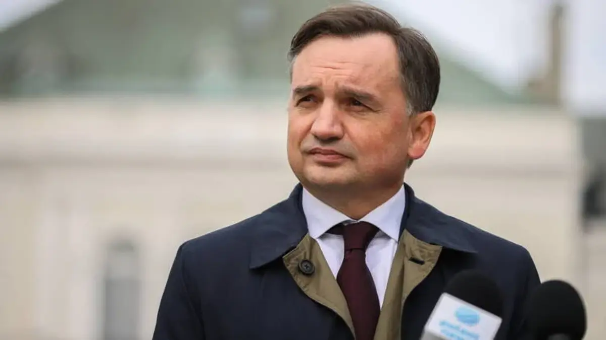 Ziobro zmaga się ze złośliwym nowotworem. Były Minister Sprawiedliwości jest poddawany leczeniu. Ozdoba: "Ta diagnoza spadła na niego niczym grom z jasnego nieba"