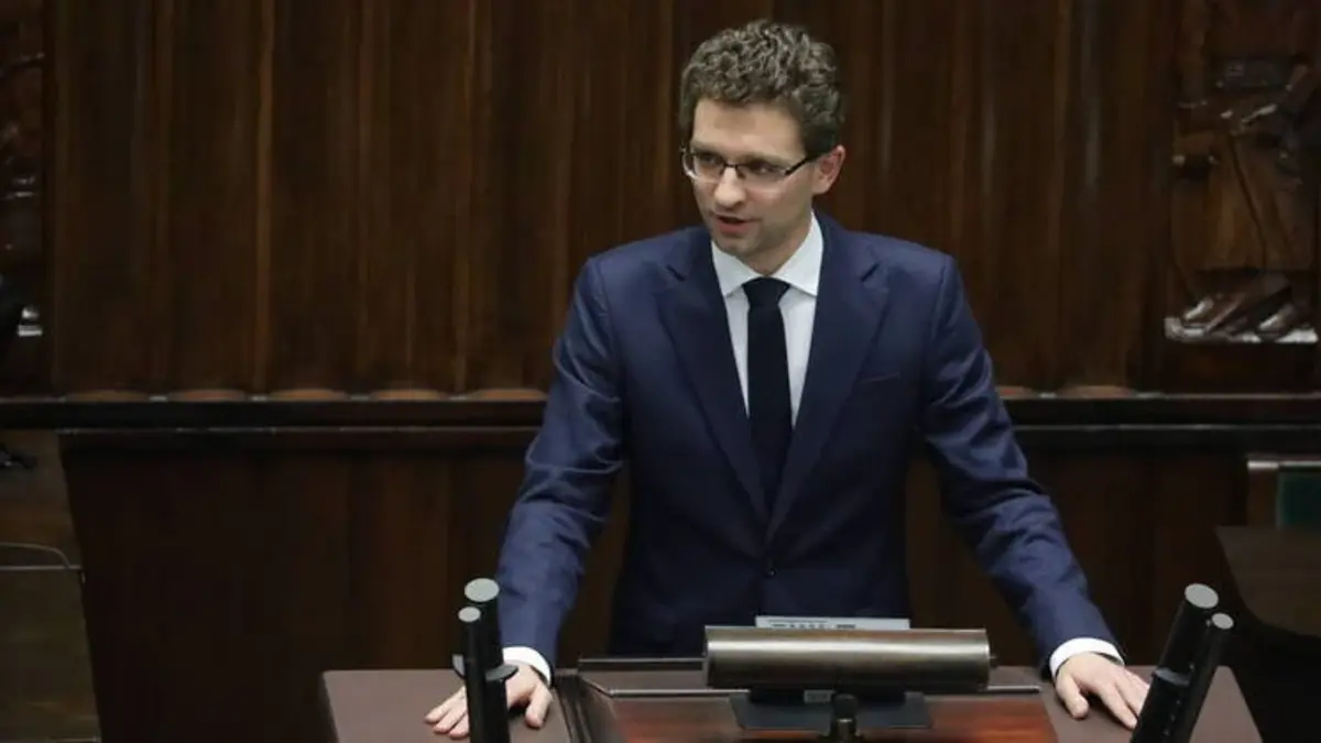 Sejm przyjął ustawę okołobudżetową. Chodzi o podwyżki dla nauczycieli i inne. Poseł Konfederacji ma wątpliwości prawne. Wawer: "Prezydent stanie przed dylematem"