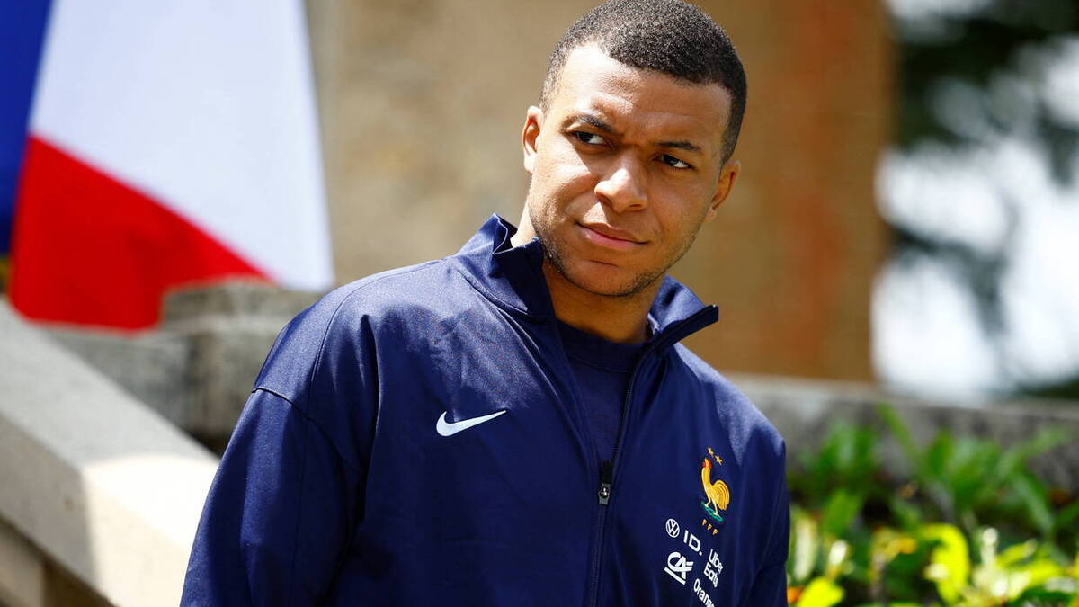 Mbappe ostrzega przed "katastrofą". "Nie możemy zostawić naszego kraju w rękach tych ludzi"