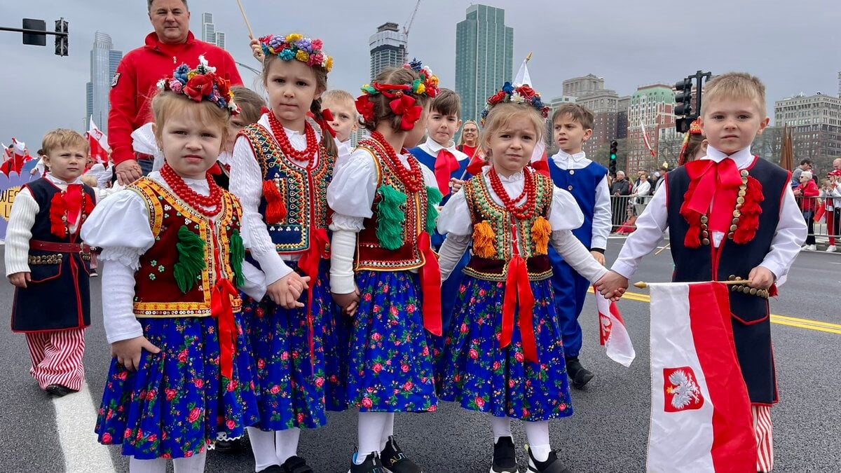 Manifestacja polskości: Ulicami Chicago przeszła ogromna parada z okazji 3 maja