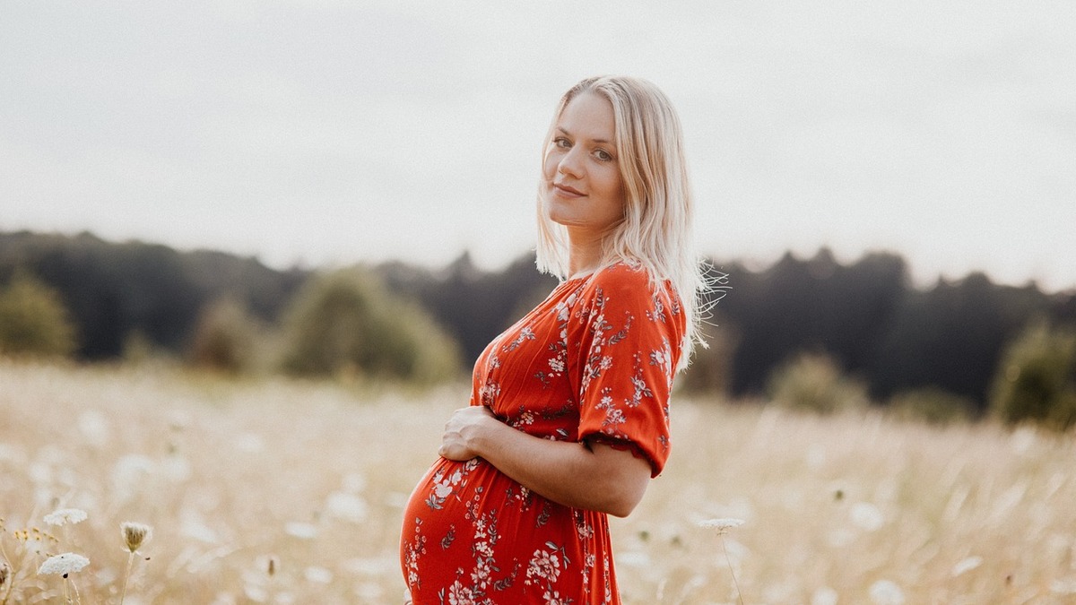 Samotne matki w Polsce nie pozostają bez pomocy. Zobacz jakie organizacje pomagają kobietom w ciąży