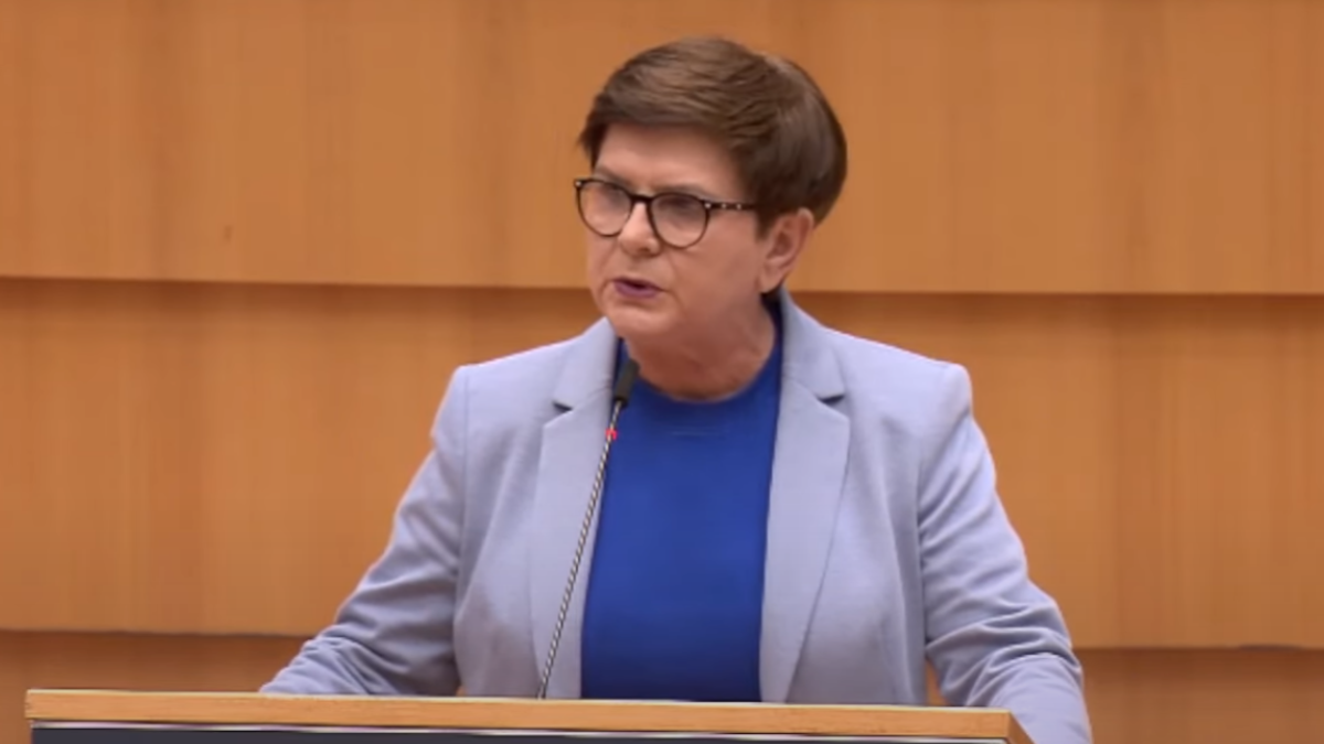 Urzędnicy z Unii Europejskiej chcą zafundować Europie kolejny kryzy migracyjny? Szwedzi forsują niebezpieczny pakiet solidarnościowy. Szydło: "Naprawdę - to nie jest absurdalny żart"