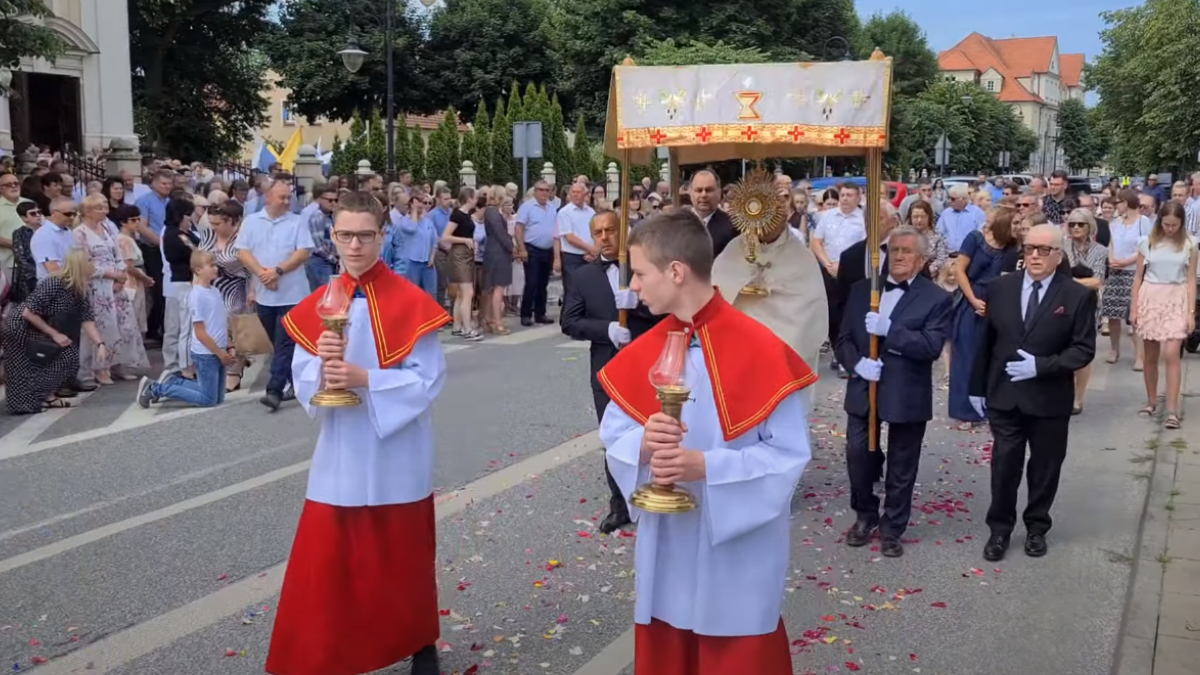 Czy jest oktawa Bożego Ciała? Poznaj historię tego święta obchodzonego w Kościele Katolickim. Zobacz jakie tradycje zostały zachowane