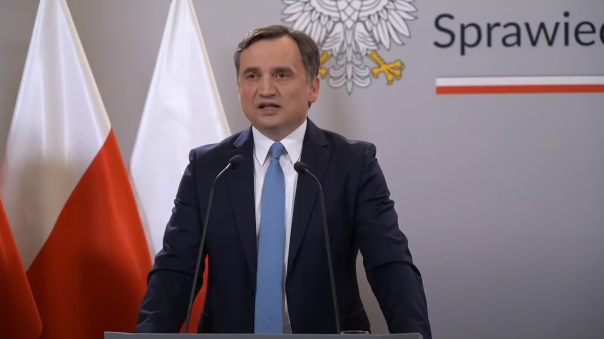 Minister sprawiedliwości zapowiedział likwidację cenzury. Działania Zbigniewa Ziobro mają przywrócić wolność słowa. "Droga cywilna wystarczy, by gwarantować odpowiedzialność za słowo"