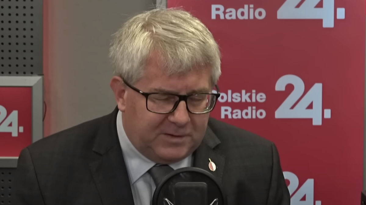 Relokacja imigrantów w Unii Europejskiej. W Brukseli trwają dyskusje o ostatecznym kształcie paktu. Czarnecki: "Na pewno Polska nie zgodzi się na przymusową relokację"