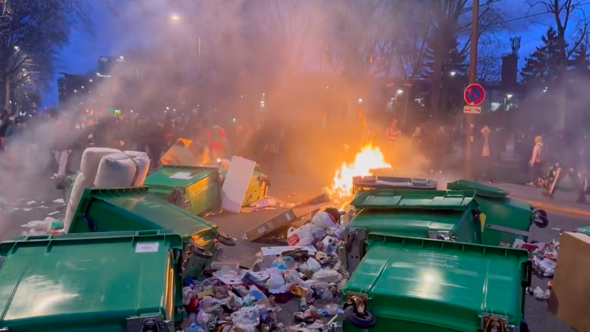 Paryż w ogniu, protesty we Francji nie milkną