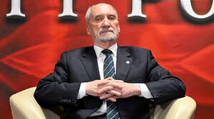 Macierewicz: Pan minister nie ma uprawnienia, by zlikwidować podkomisję smoleńską