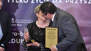 Wręczenie nagród "Przyjaciel Życia". Wśród wyróżnionych małżeństwo, które pomogło 25 dzieciom