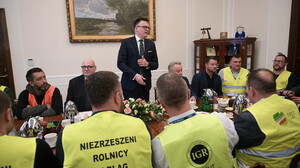 Trwa protest rolników. "Mamy przecieki, że część organizacji przygotowała jakieś porozumienie i chce je przekazać"