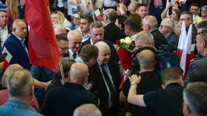 Najnowszy sondaż wyborczy. Zobacz, kto wygra najbliższe wybory do Parlamentu Europejskiego. Jarosław Kaczyński może być zadowolony