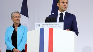 Premier Francji Elisabeth Borne złożyła dymisję. Macron podziękował jej za wypełnienie swojej pracy. "Pani praca w służbie Narodu była wzorowa każdego dnia"