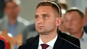 Bąkiewicz: Od lat politycy lewicowo-liberalni zwalczają wszelkie patriotyczne przejawy życia publicznego. Czas z tym skończyć