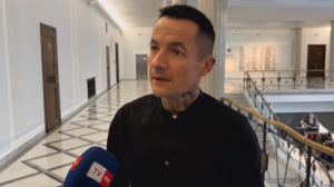 Józefaciuk: "Niektóre zachowania posłów wykraczają poza etykę poselską"