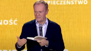 Tusk kontynuuje rajd po Polsce. Głosi coraz bardziej liberalno-lewicowe hasła m.in. o aborcji