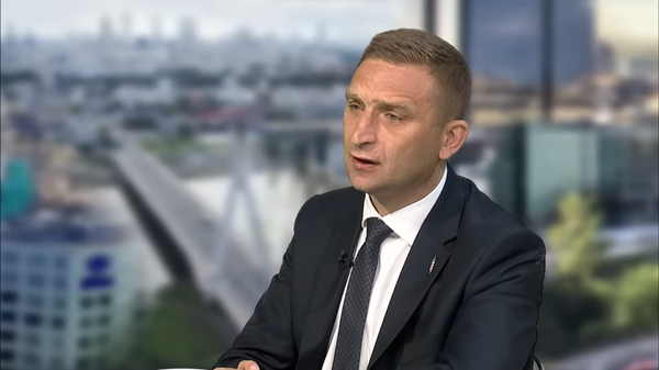 Bąkiewicz: Polskę i Polaków często przedstawia się jako współpracowników nazistowskich Niemiec. Takiej narracji sprzyja też warszawski ratusz