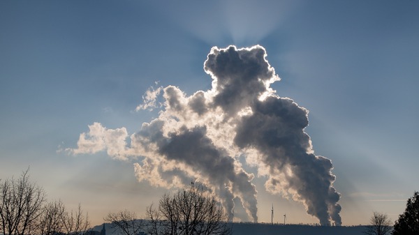 Grajcarek: Stwierdzenie, że państwo będzie bezpieczne, bo będzie mieć energetykę jądrową, jest nieporozumieniem