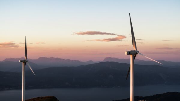 Polityka klimatyczna Brukseli dopadnie każdego Polaka. Nowy podatek będzie kosztować nawet ponad 1000 zł. Ruch Narodowy: "Daje to 1200 zł podwyżki opłat na takie statystyczne gospodarstwo domowe"