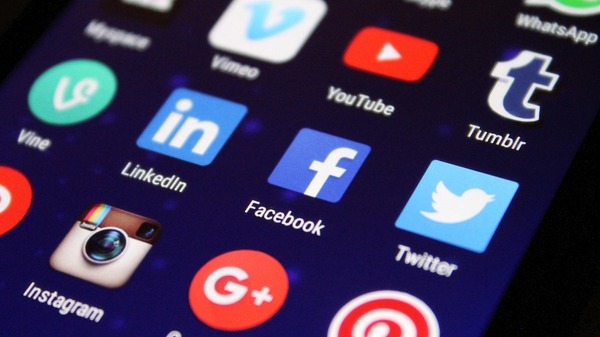 Nieuchronna zmiana mediów społecznościowych. Maksymalizacja dochodów poprzez płatne subskrypcje