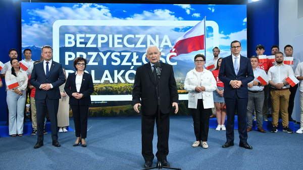 Kaczyński zaprezentował hasło wyborcze Prawa i Sprawiedliwości. Odnosi się ono do bezpieczeństwa naszego kraju. "Nasz cel jest prosty - odstraszyć"