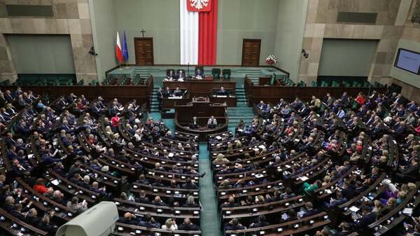 PiS pozostawiał pułapki na nowy rząd? "Te koszty będzie ponosił już nowy rząd"