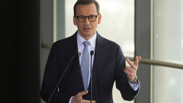 Premier Mateusz Morawiecki powołał szefa Komisji Nadzoru Finansowego. Jastrzębski pozostanie na stanowisku. Dotychczasowa opozycja krytykuje posunięcia szefa polskiego rządu