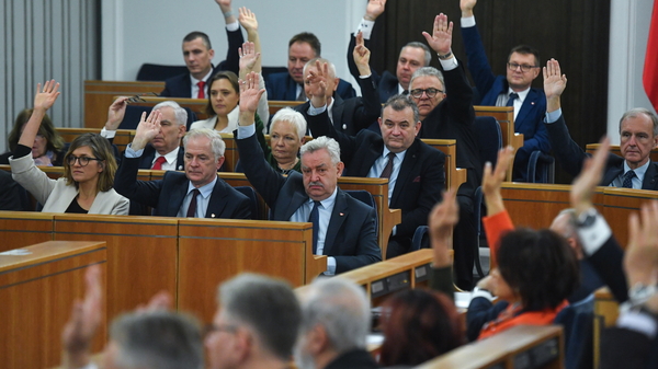 Senat zdecydował w sprawie ustawy o in vitro. Teraz wszystko zależy od Prezydenta Andrzeja Dudy. Kidawa-Błońska: "Nie wyobrażam sobie, żeby prezydent Andrzej Duda nie podpisał ustawy"