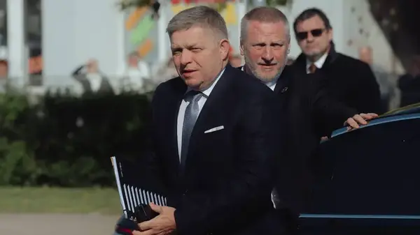 Ranny premier Słowacji wciąż leży w szpitalu w Bańskiej Bystrzycy. Lekarze wkrótce mają podjąć decyzję