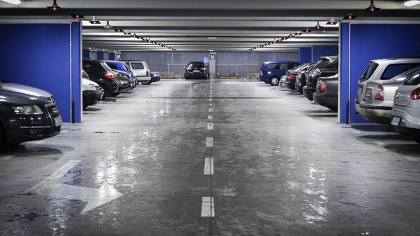 Ponad 820 tys. zł kary dla operatora parkingów. Konsumenci zostali wprowadzeni w błąd